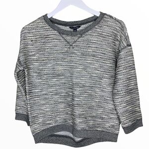 NWT AMERICAN EAGLE Metallic Stitch Sweater With Long Sleeves Grey Size Small